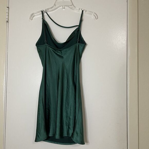 NWOT Motel rocks Iza Slip mini Dress In Satin Forest Green size Small - Picture 4 of 6